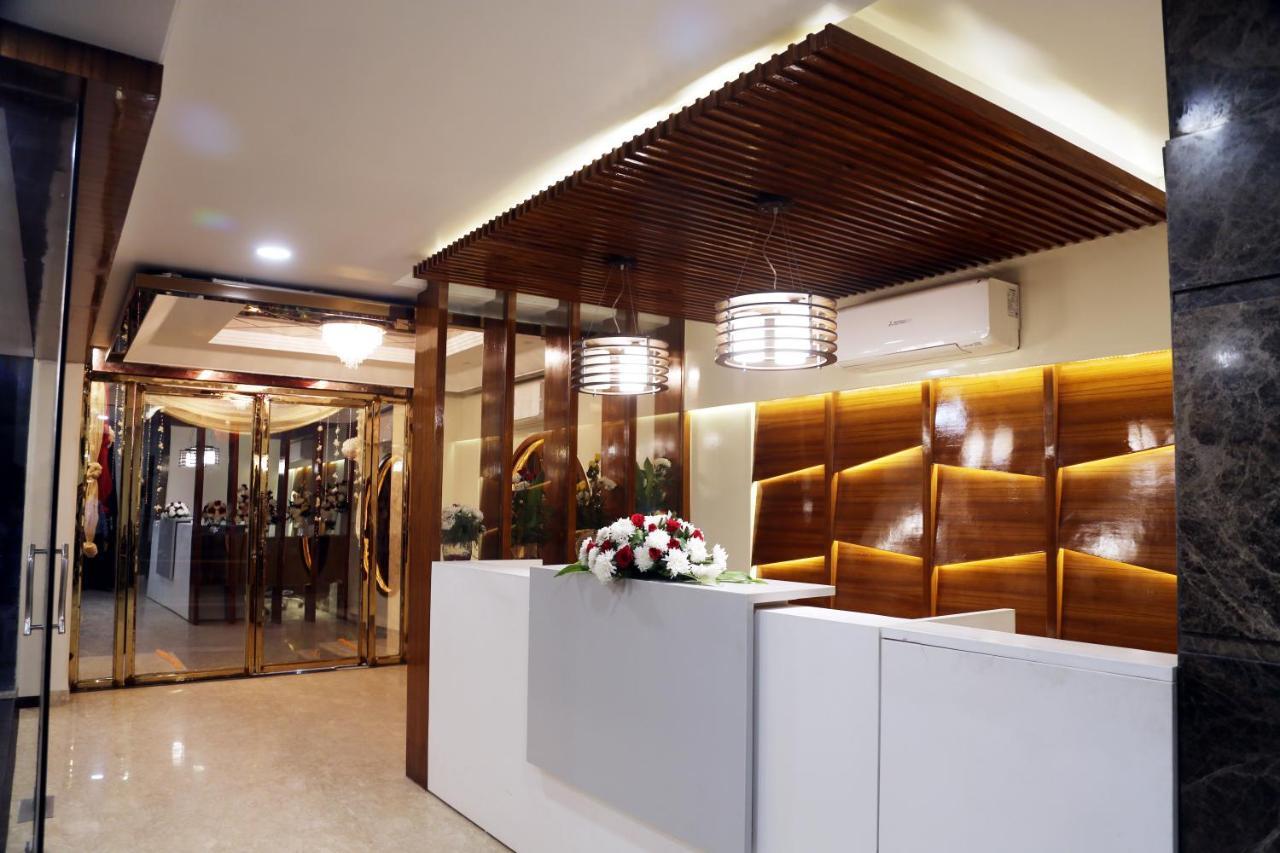 Awadh Inn Noida Ngoại thất bức ảnh