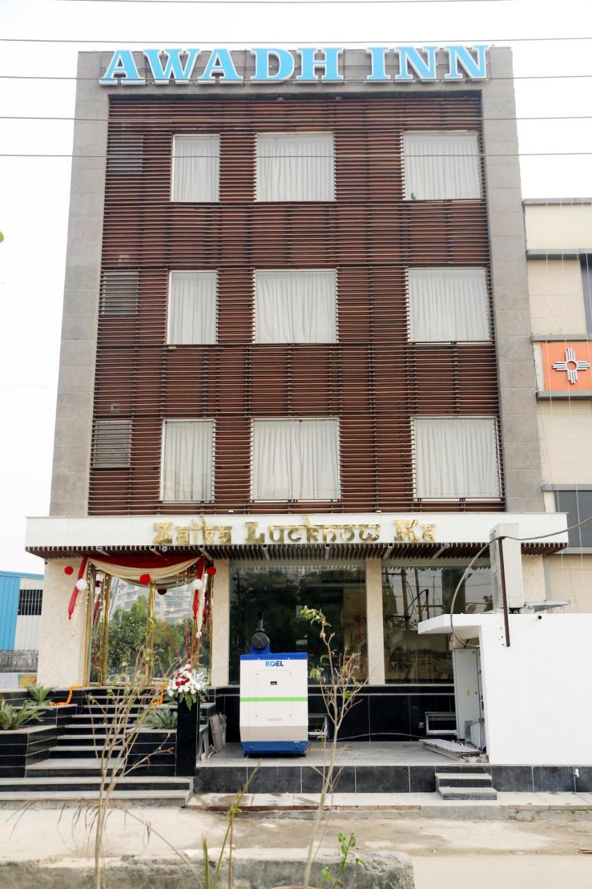 Awadh Inn Noida Ngoại thất bức ảnh
